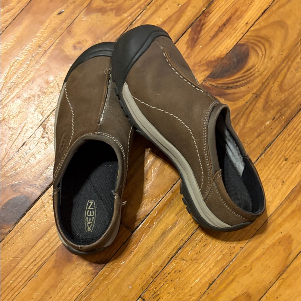 KEEN Women Slip-On Shoes Mules size 7.5